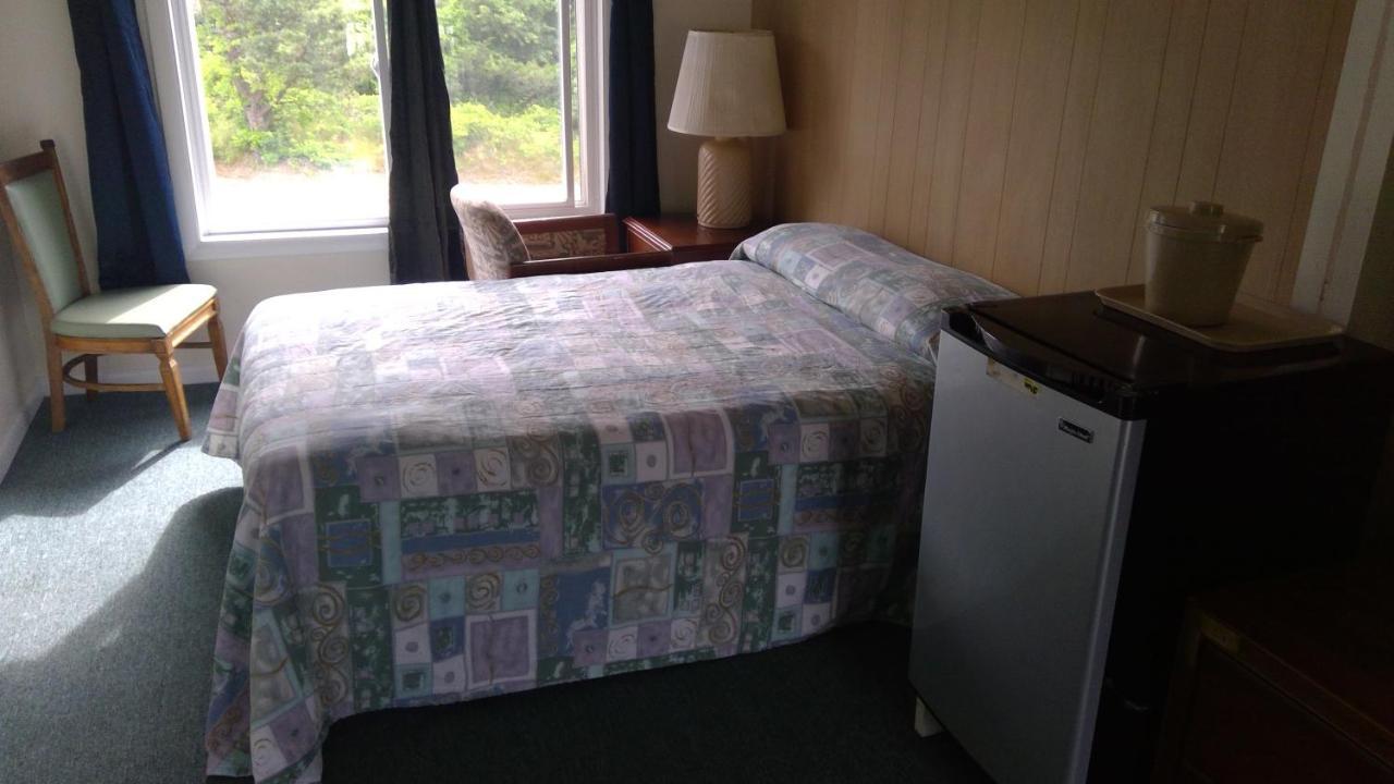 Village Green Motel Yarmouth Port Esterno foto