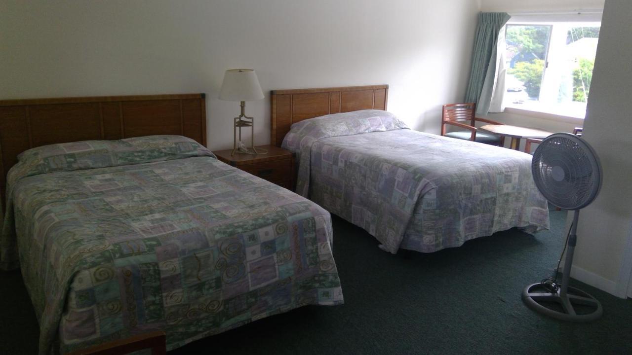 Village Green Motel Yarmouth Port Esterno foto
